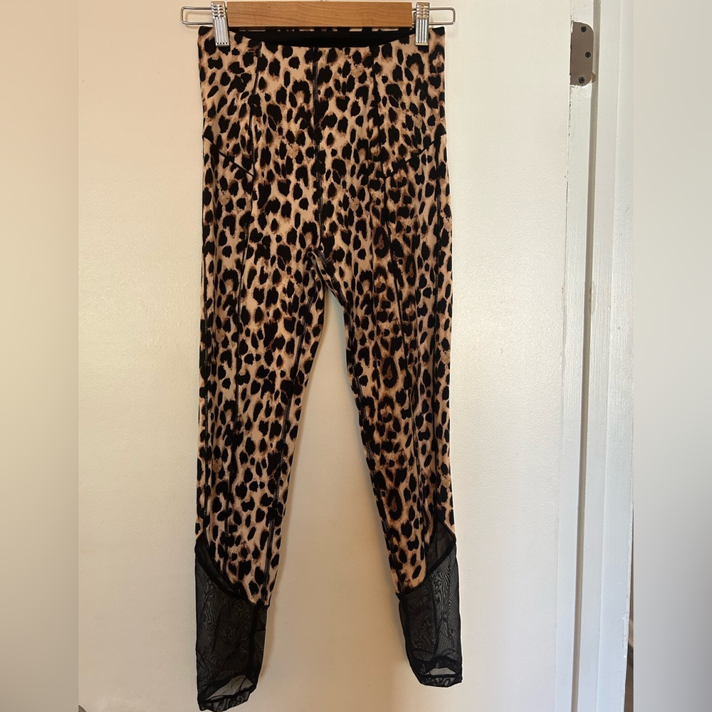 Victoria’s Secret Leopard Leggings